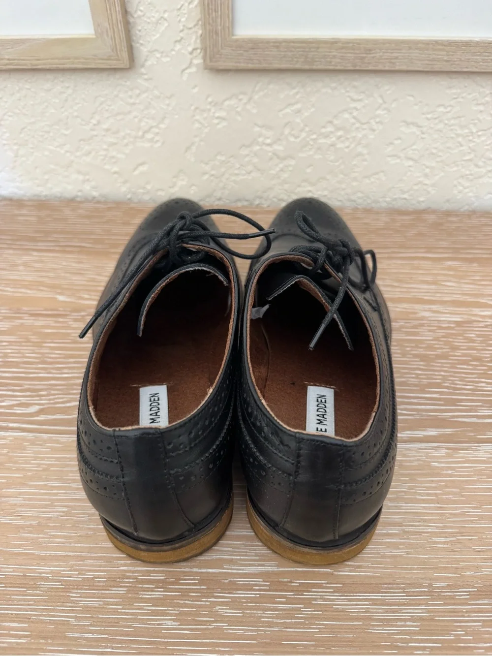 Steve Madden Black Leather Brogue Lace-Up Oxfords